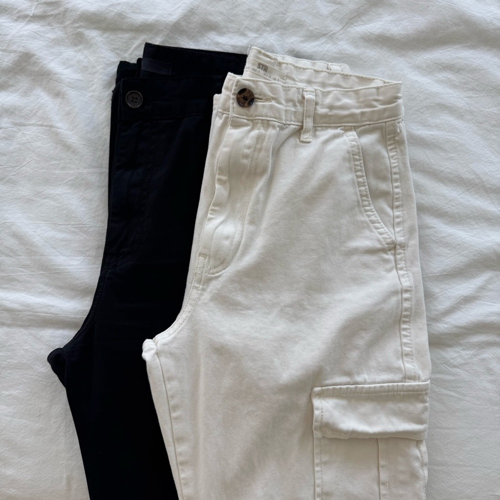 Stradivarius Cargo Pants Set of 2🖤🤍
